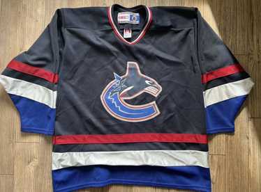 1983-84 Dave “Tiger” Williams Vancouver Canucks Game Worn Jersey - Photo  Match