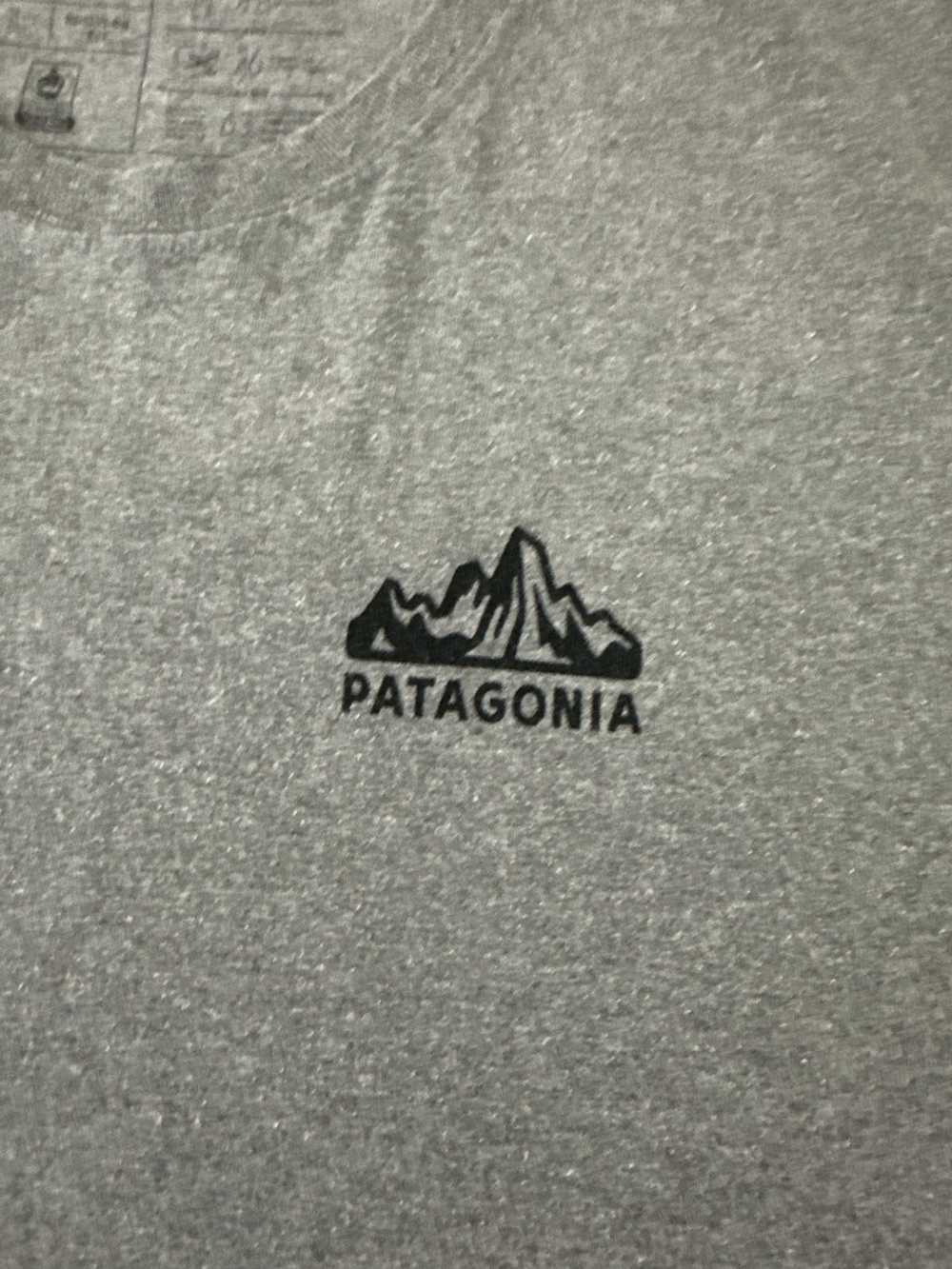 Patagonia Patagonia Grey Long Sleeve - image 3