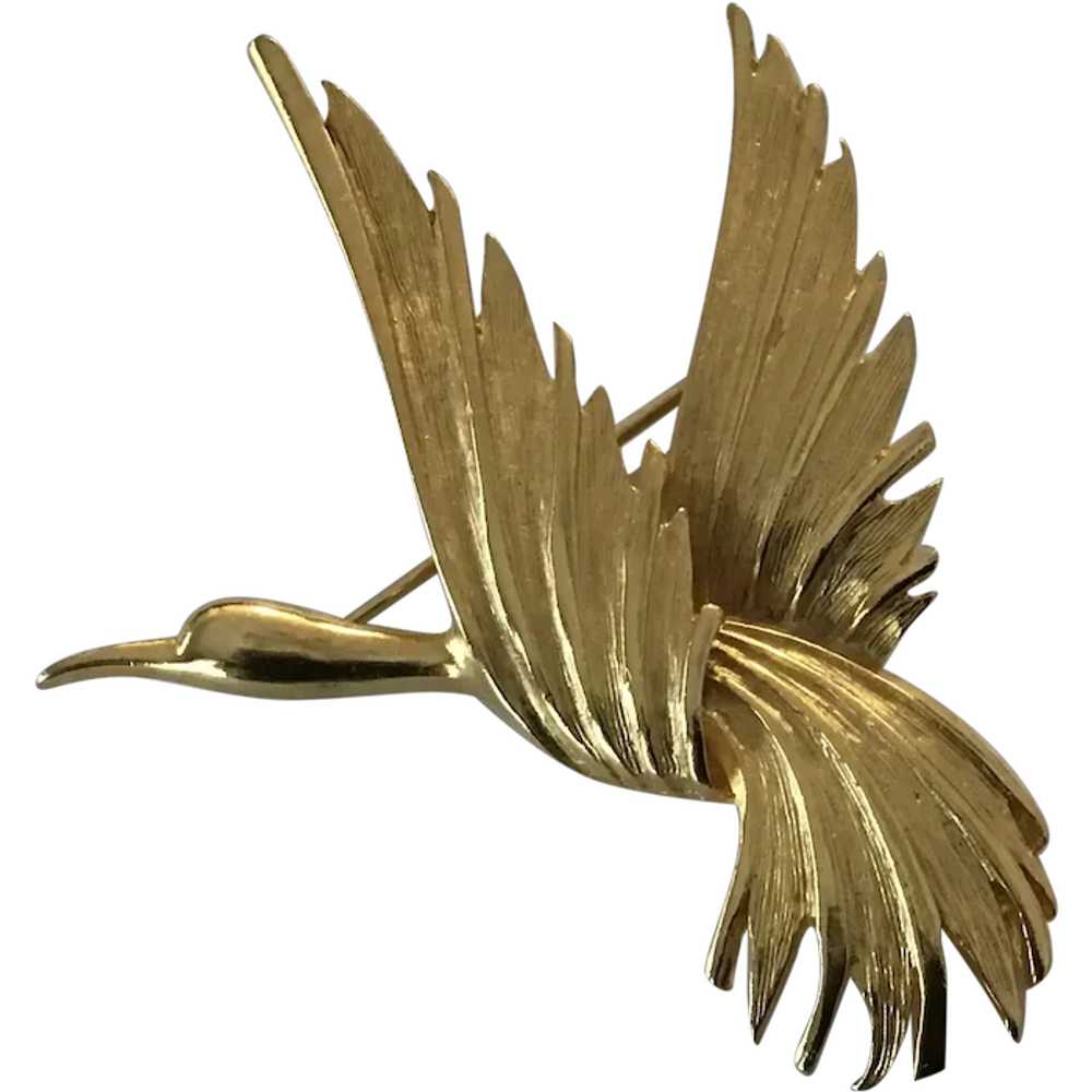 Vintage Tona Gold Tone Bird in Flight Pin - image 1