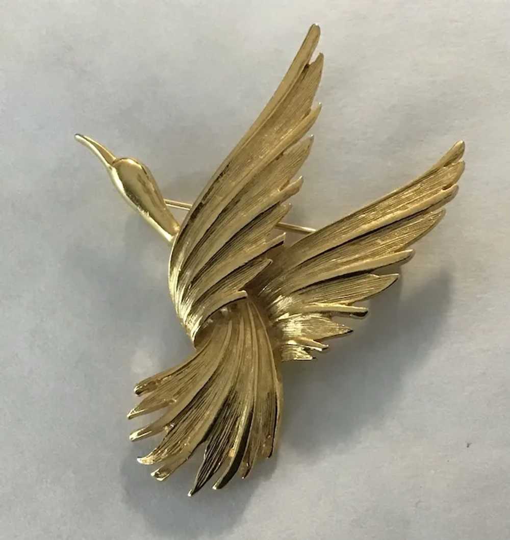 Vintage Tona Gold Tone Bird in Flight Pin - image 2