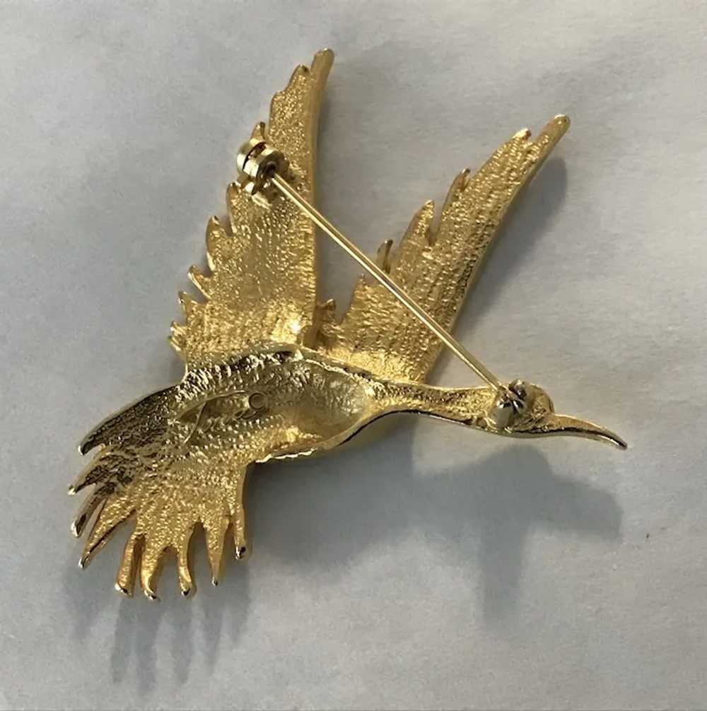 Vintage Tona Gold Tone Bird in Flight Pin - image 4