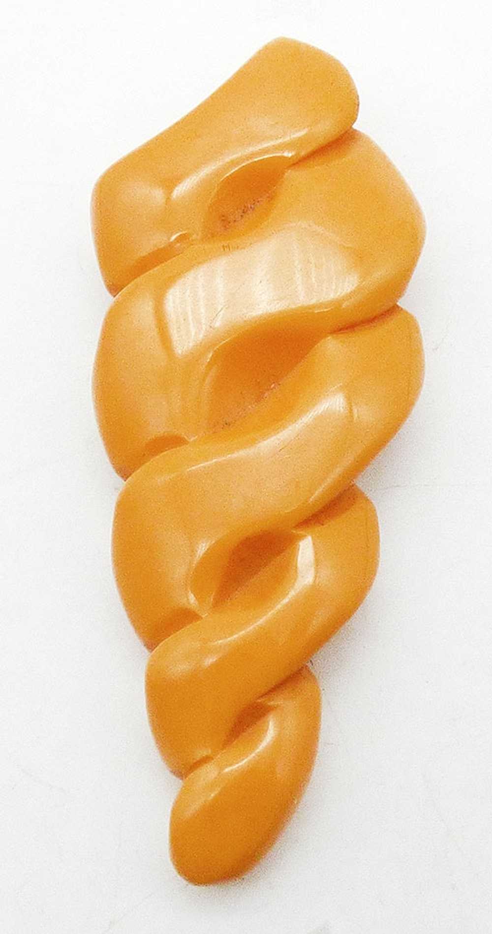 Creamed Corn Bakelite Twist Dress Clip - image 1