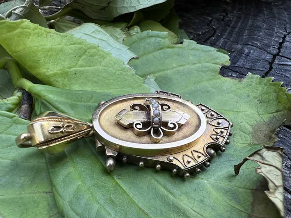 14K Yellow Gold Victorian Locket - image 2
