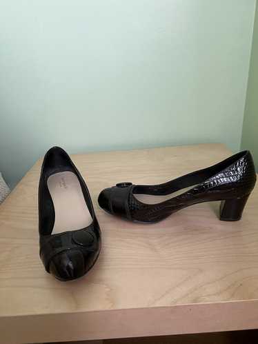 Kate Spade Brown embossed patent leather pumps