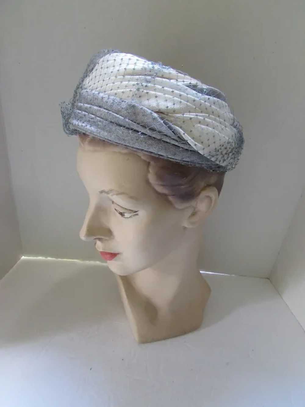 SALE Saks Fifth Avenue Vintage Hat Swirls of Dove… - image 9