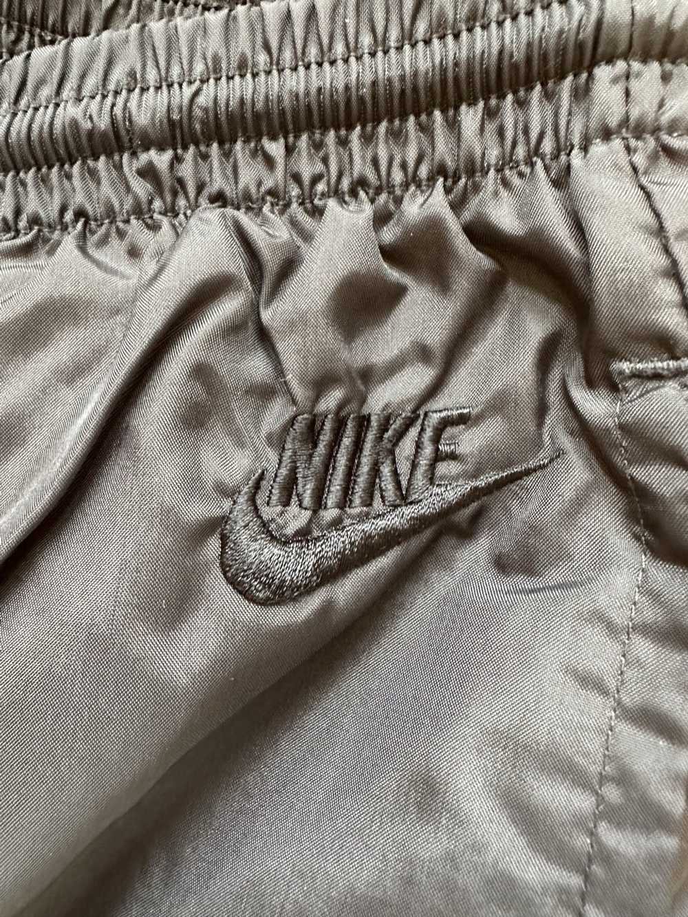 Nike × Streetwear × Vintage Vintage Nike 80’s Tra… - image 4