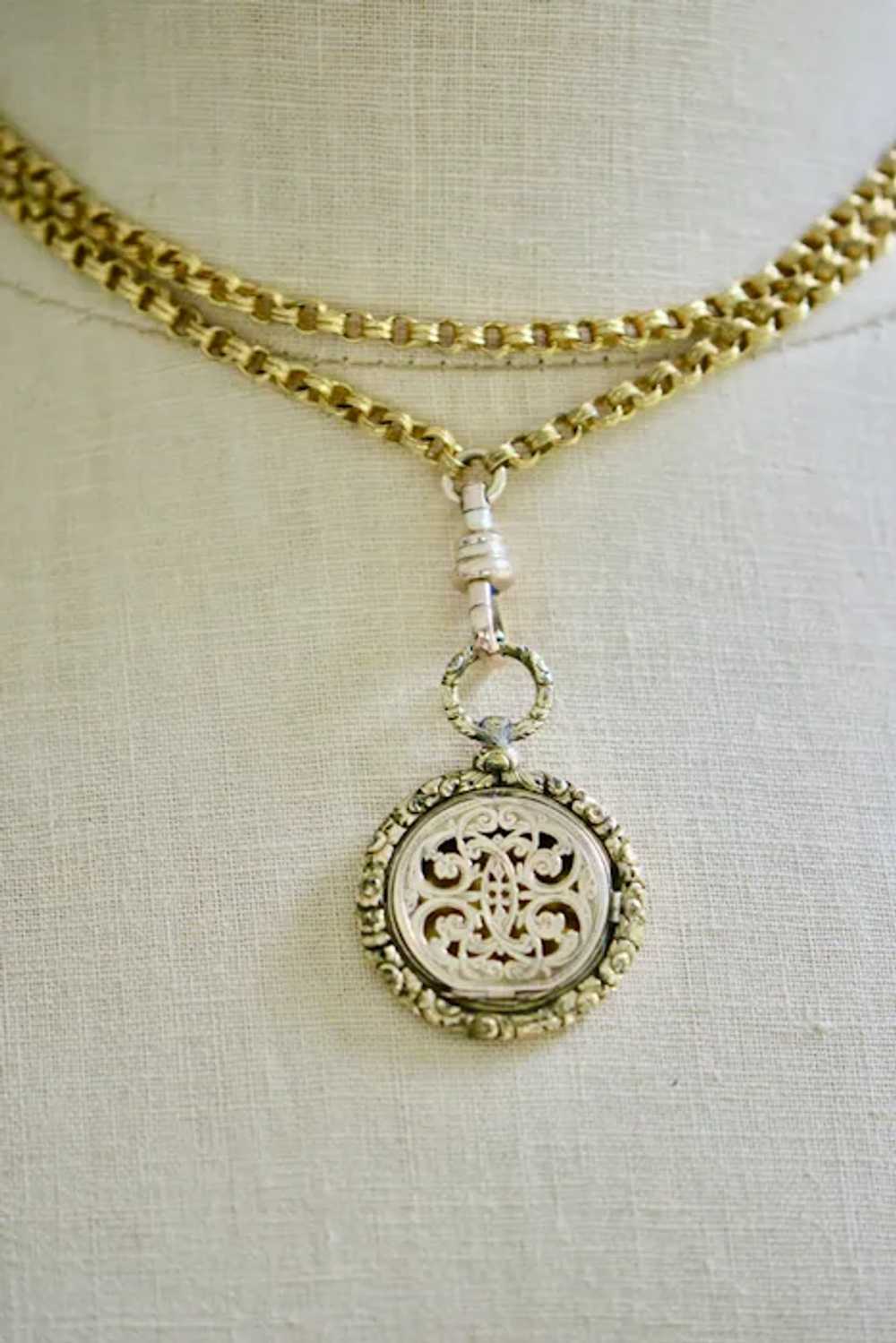 Victorian Filigree Design Round Photo Locket - image 6