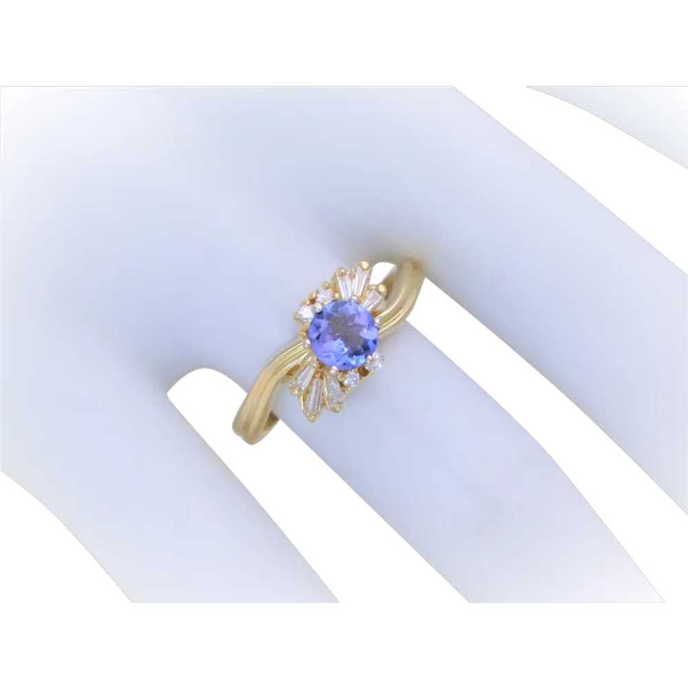 Vintage 14k Gold Natural Tanzanite and Diamond Ri… - image 1