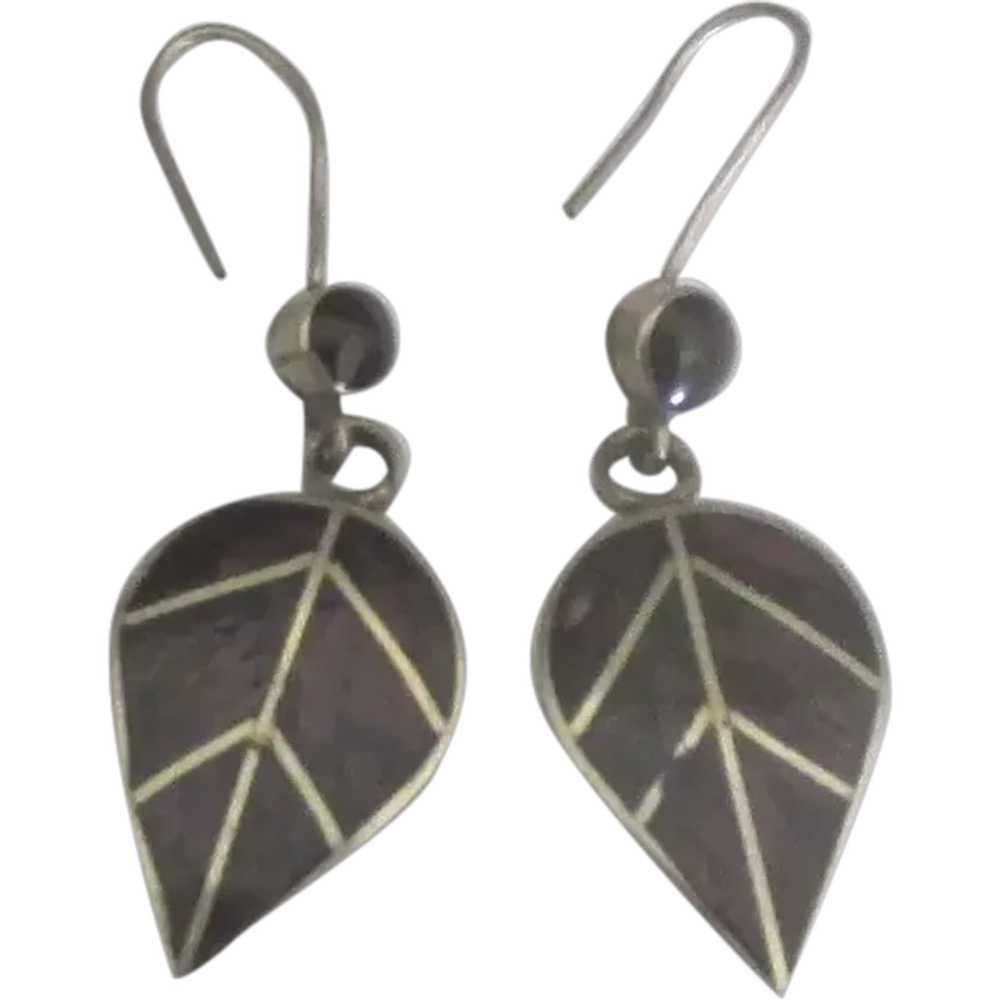 Lovely 950 Sterling Jasper Leaves Pierced Earrings - image 1