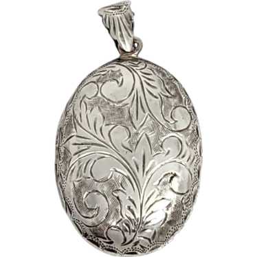 Siam Sterling Silver Etched Oval Locket