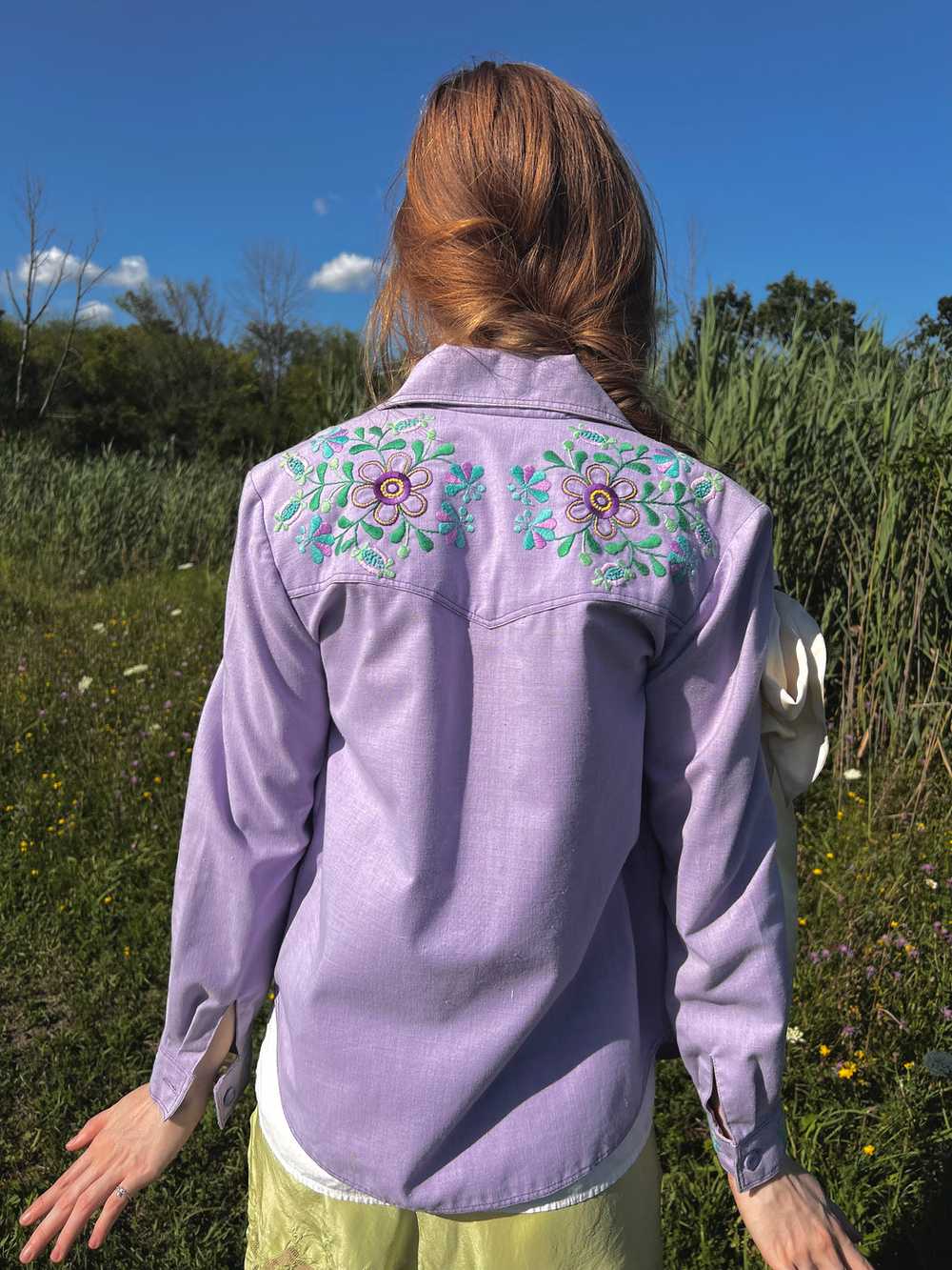 1970s Lavender Floral Embroidery Cotton Shirt Jac… - image 1