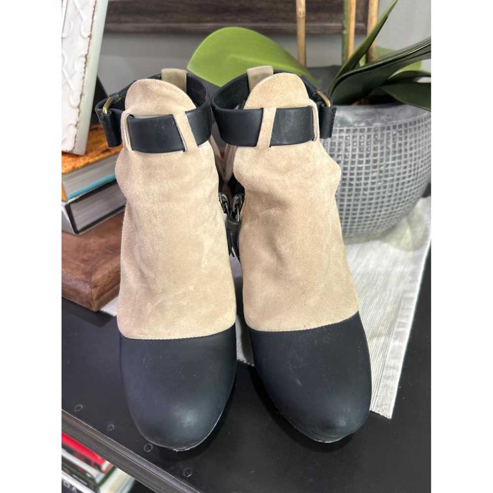 Balenciaga Leather ankle boots - image 5