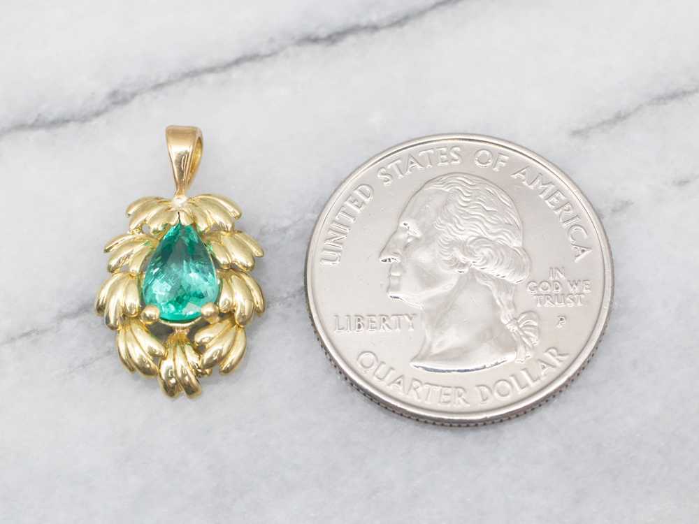 Gorgeous 18K Gold Emerald Solitaire Pendant - image 4