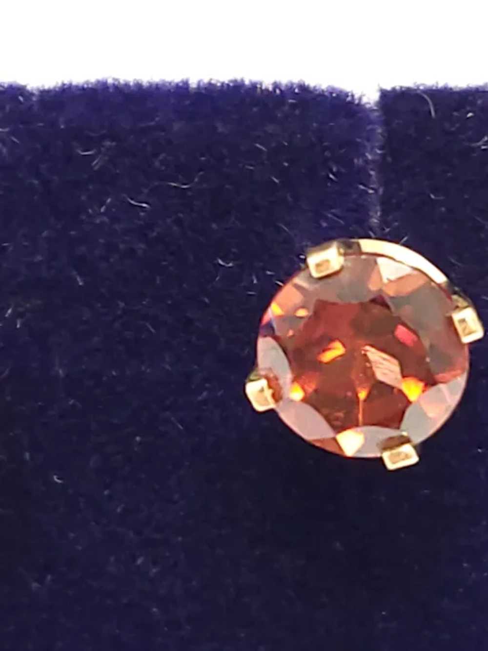 14K Yellow Gold 1CT Garnet Stud Earrings - image 10