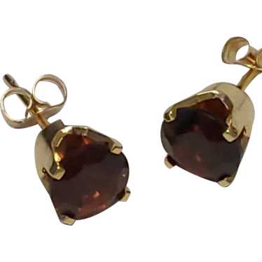 14K Yellow Gold 1CT Garnet Stud Earrings - image 1