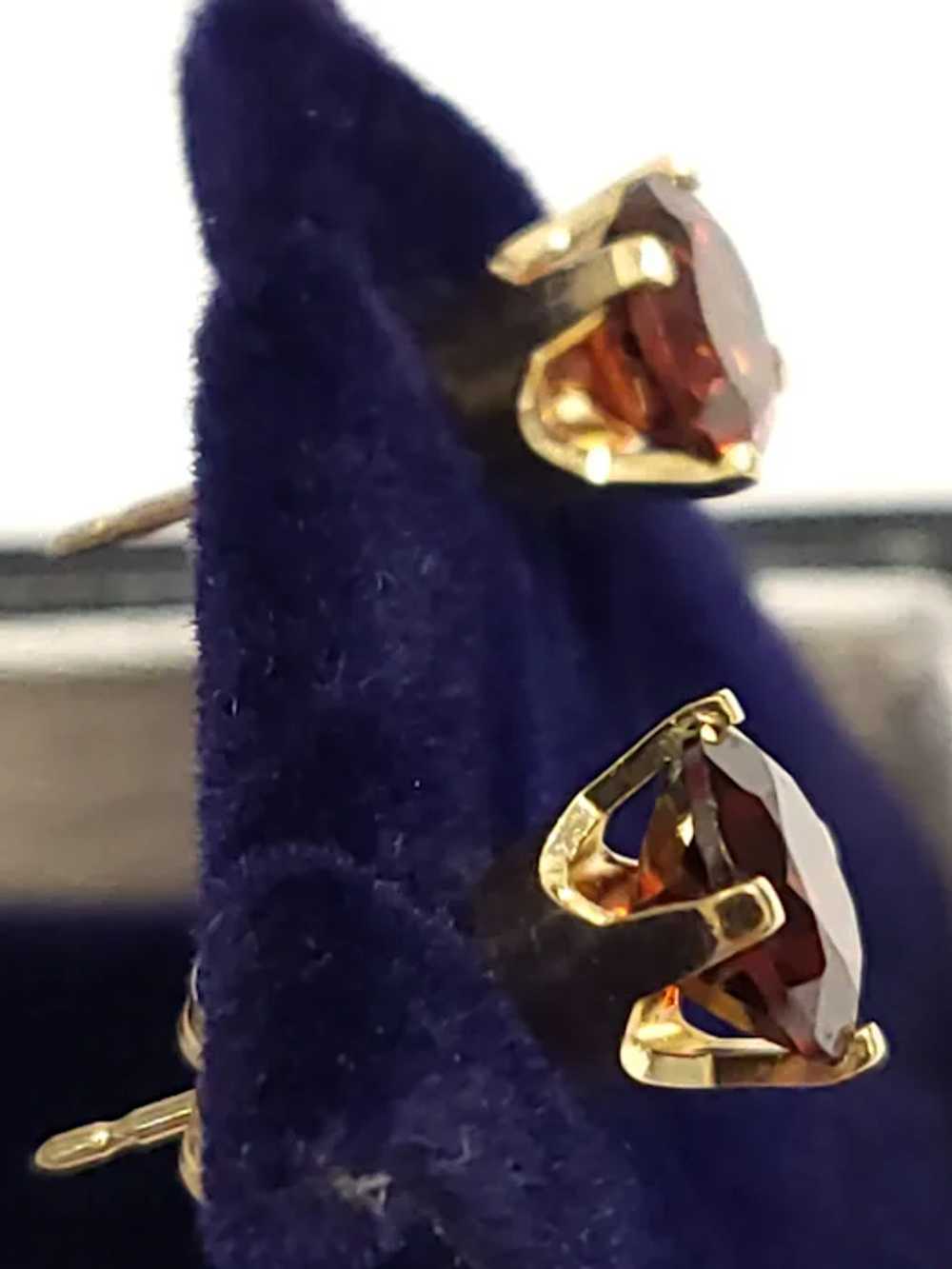 14K Yellow Gold 1CT Garnet Stud Earrings - image 3