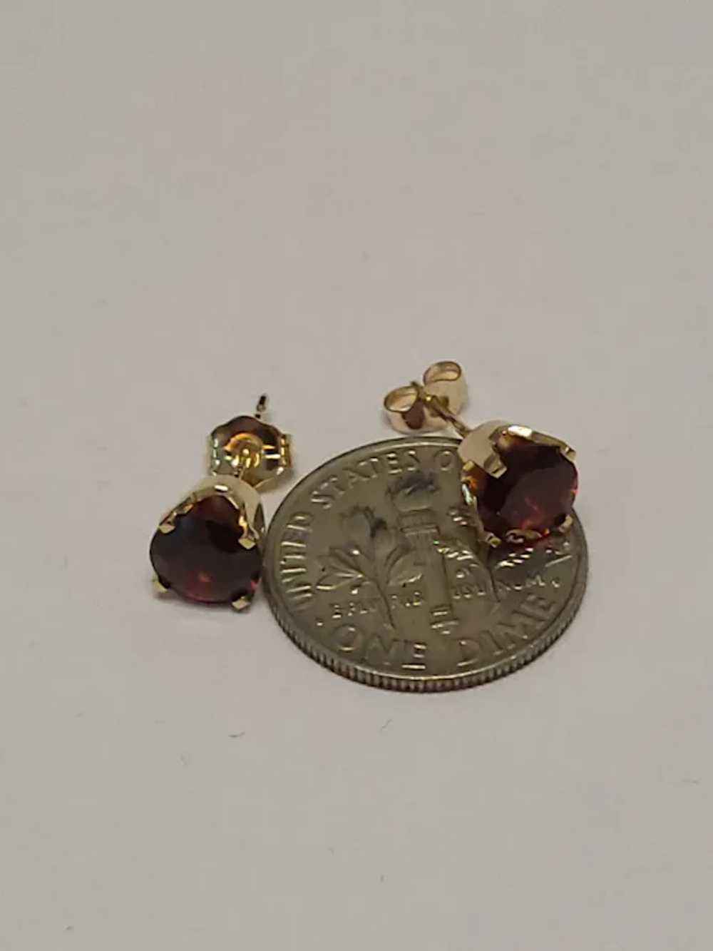 14K Yellow Gold 1CT Garnet Stud Earrings - image 8