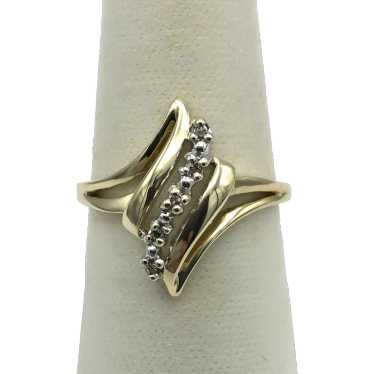 10K .05ctw Diamond Fashion ring