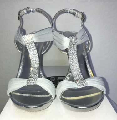 Designer De Blossom Collection Silver T-Strap Heel