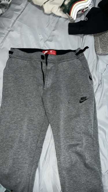 Nike Nike Tech Fleece pants - image 1