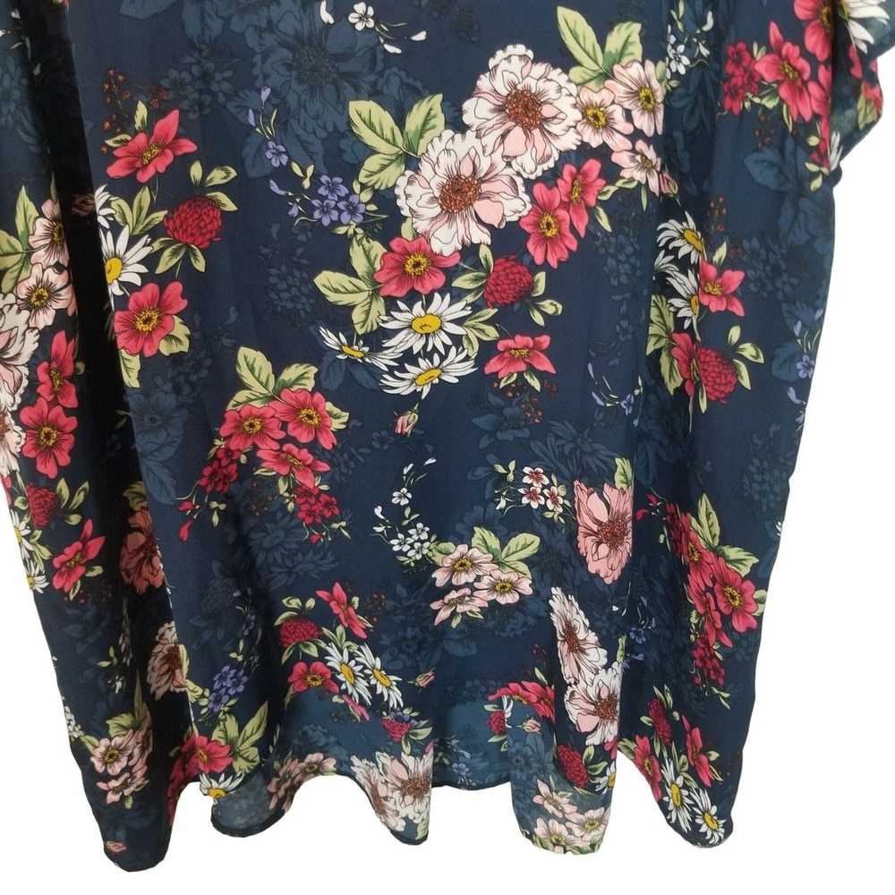 Other Torrid Womens 5X Blue Floral Short Sleeves … - image 4