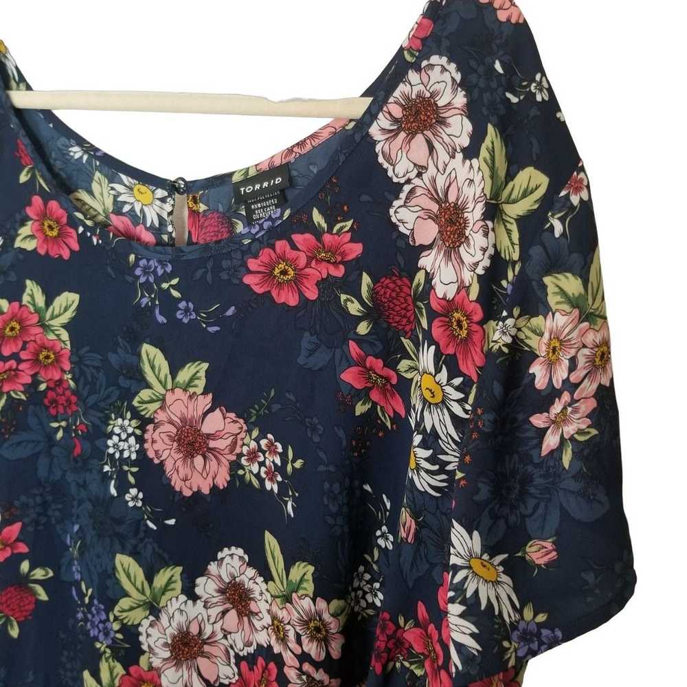 Other Torrid Womens 5X Blue Floral Short Sleeves … - image 5