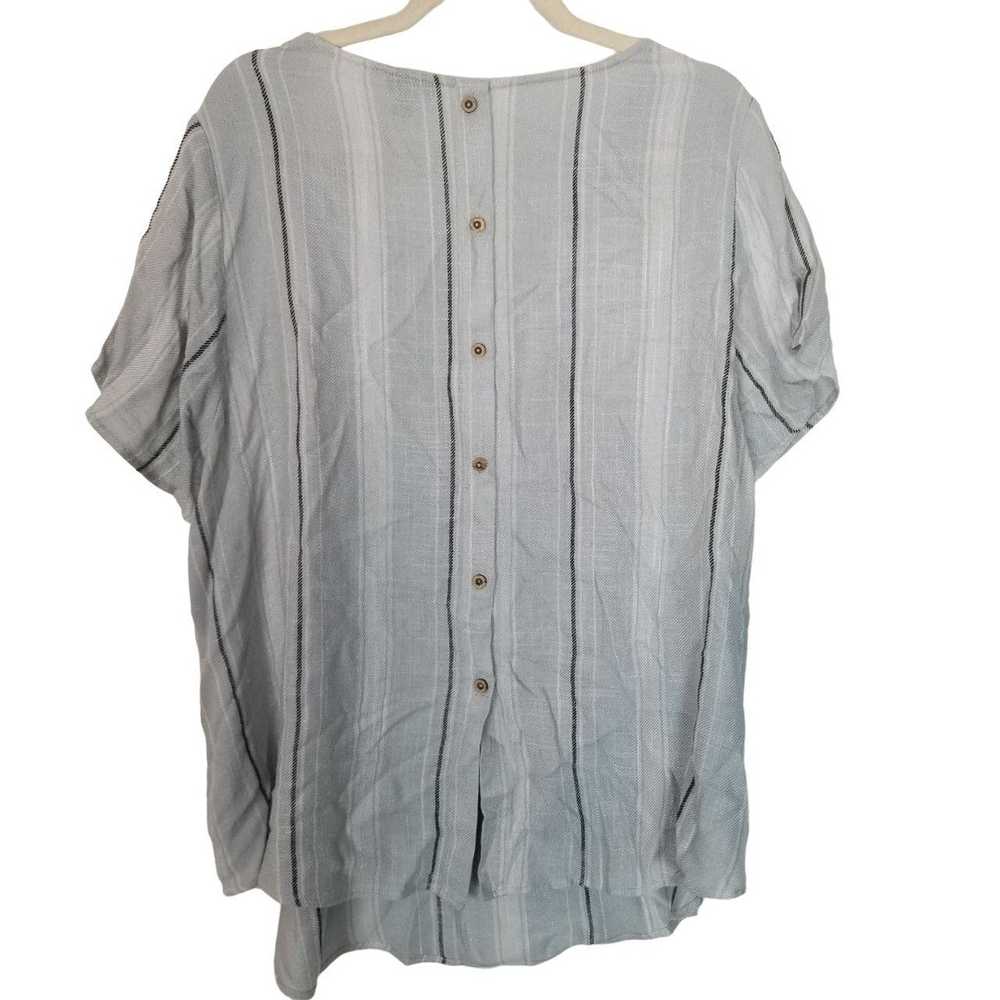 Other Torrid Womens 2X Gray Striped Short Sleeve … - image 8