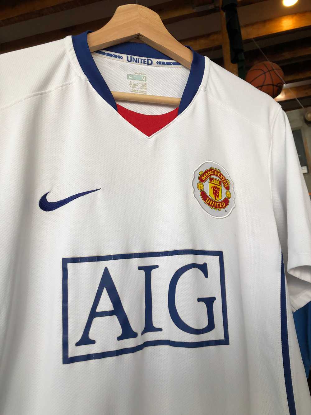 Vintage Nike Manchester United Jersey Size Medium - image 2