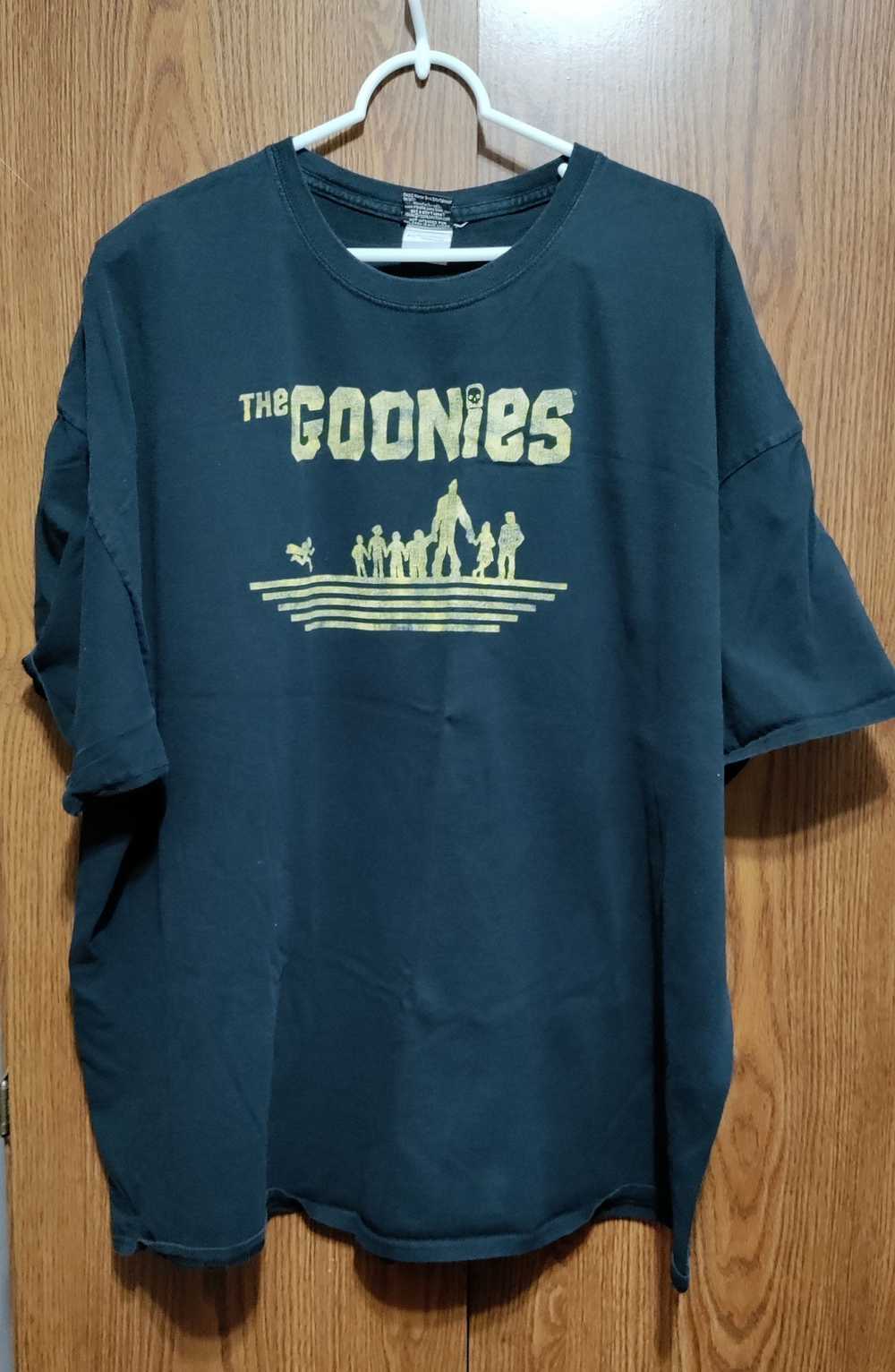 Movie × Ripple Junction Goonies Movie Vintage t-s… - image 1