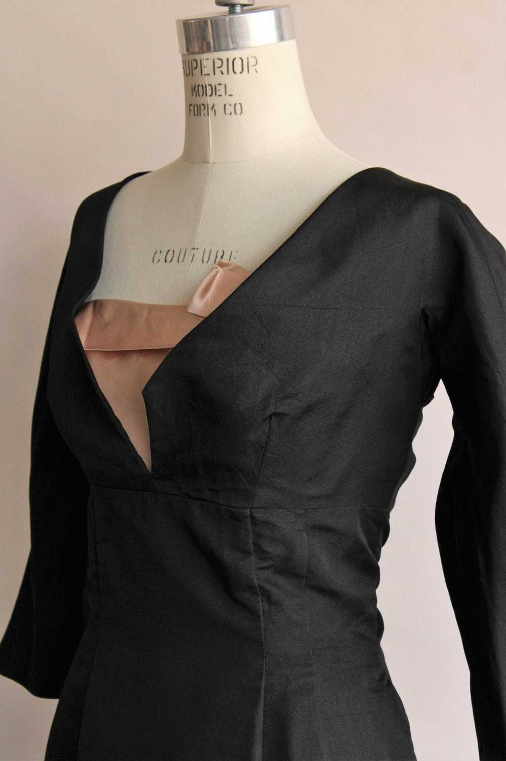 Vintage Vintage 1950s Dress / Black Silk Taffeta … - image 6
