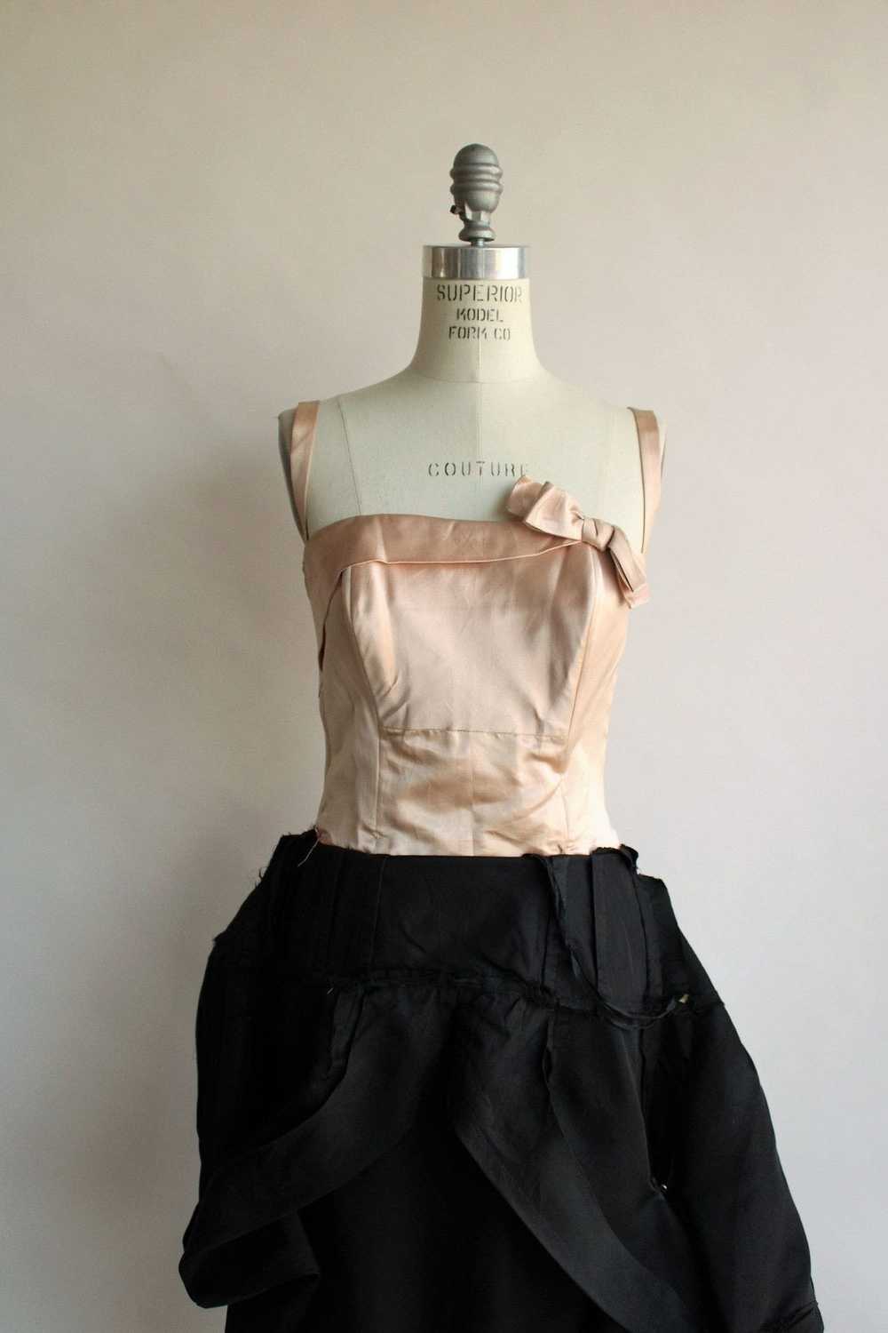 Vintage Vintage 1950s Dress / Black Silk Taffeta … - image 7