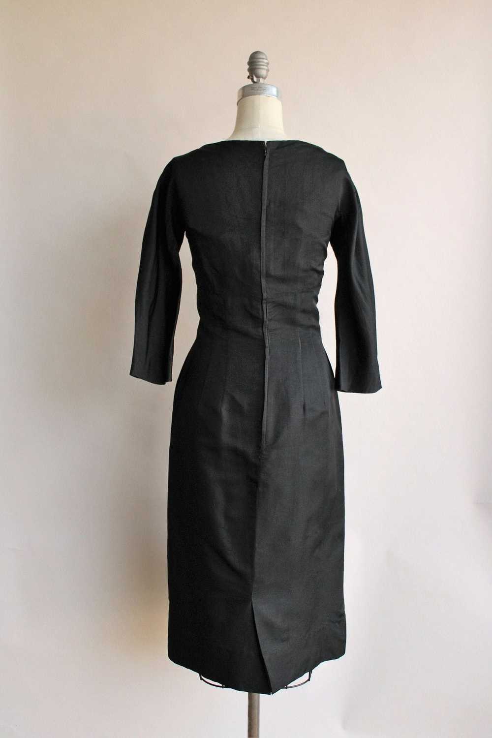 Vintage Vintage 1950s Dress / Black Silk Taffeta … - image 9