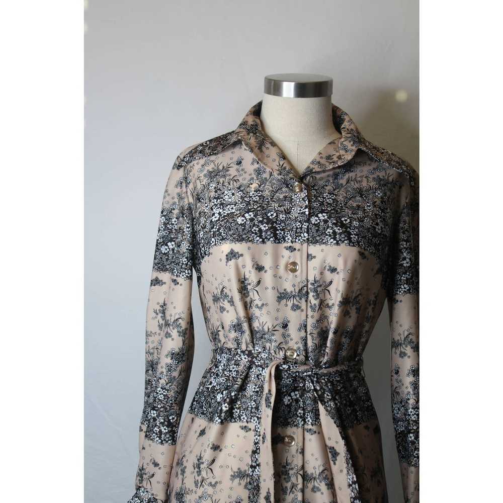 Vintage Vintage 1970s Shirt Dress Midi Neutral Fl… - image 5