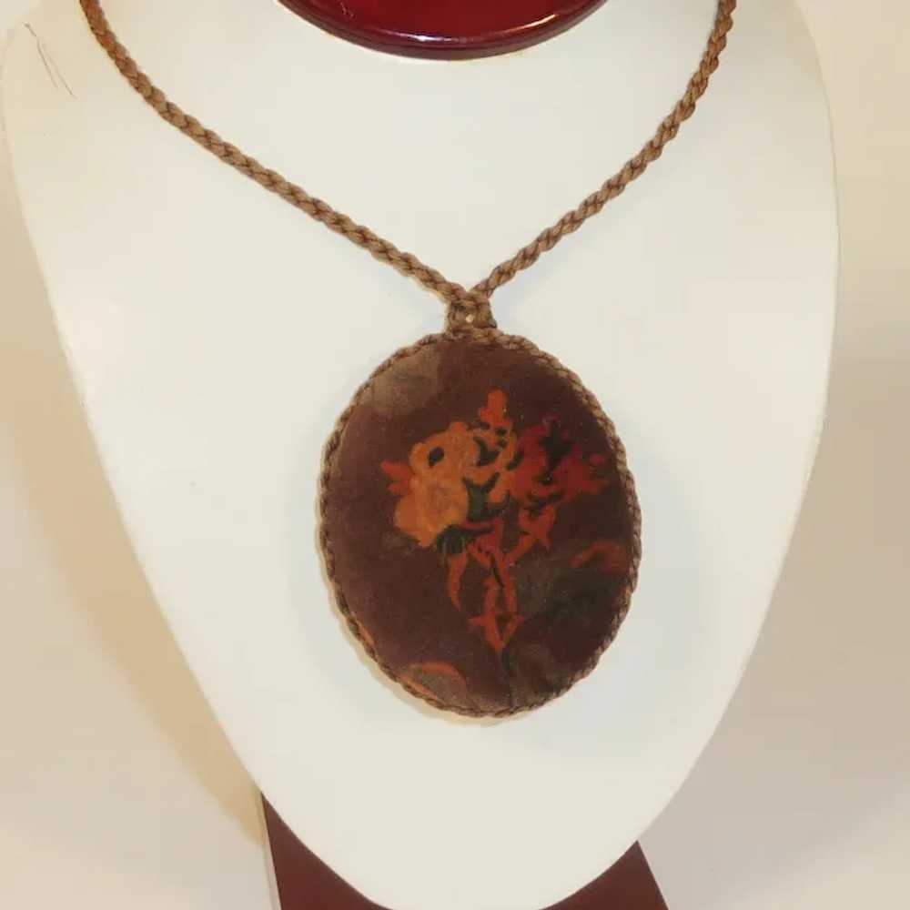 Unusual Cloth Pendant Necklace - image 3