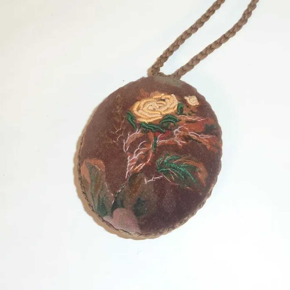 Unusual Cloth Pendant Necklace - image 4