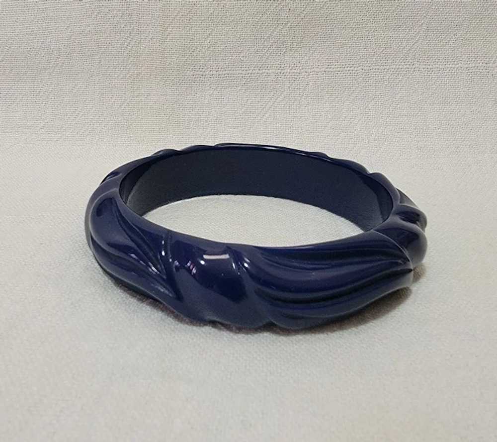 Molded cobalt blue plastic bangle bracelet - image 11