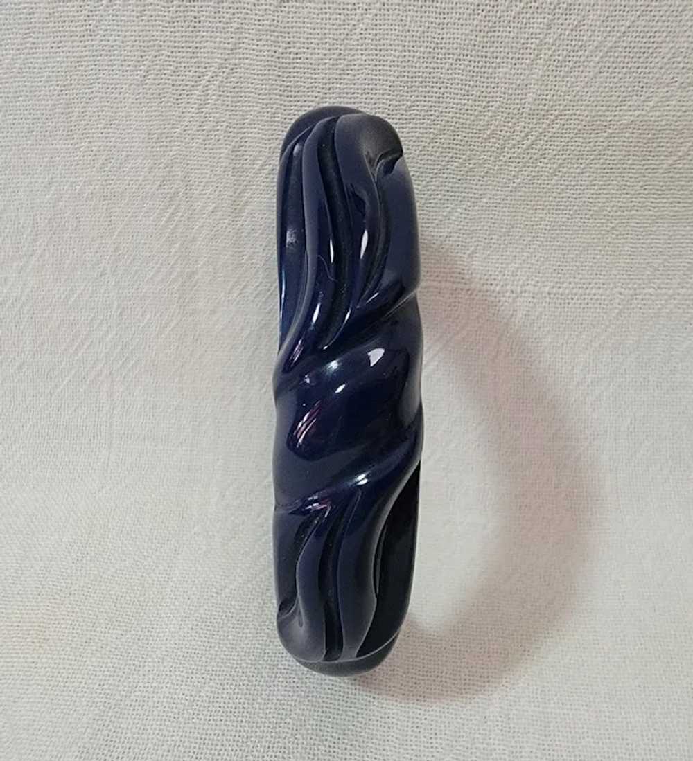 Molded cobalt blue plastic bangle bracelet - image 12