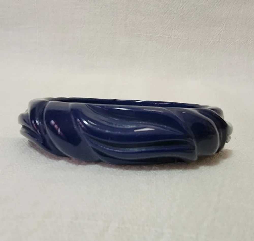 Molded cobalt blue plastic bangle bracelet - image 4