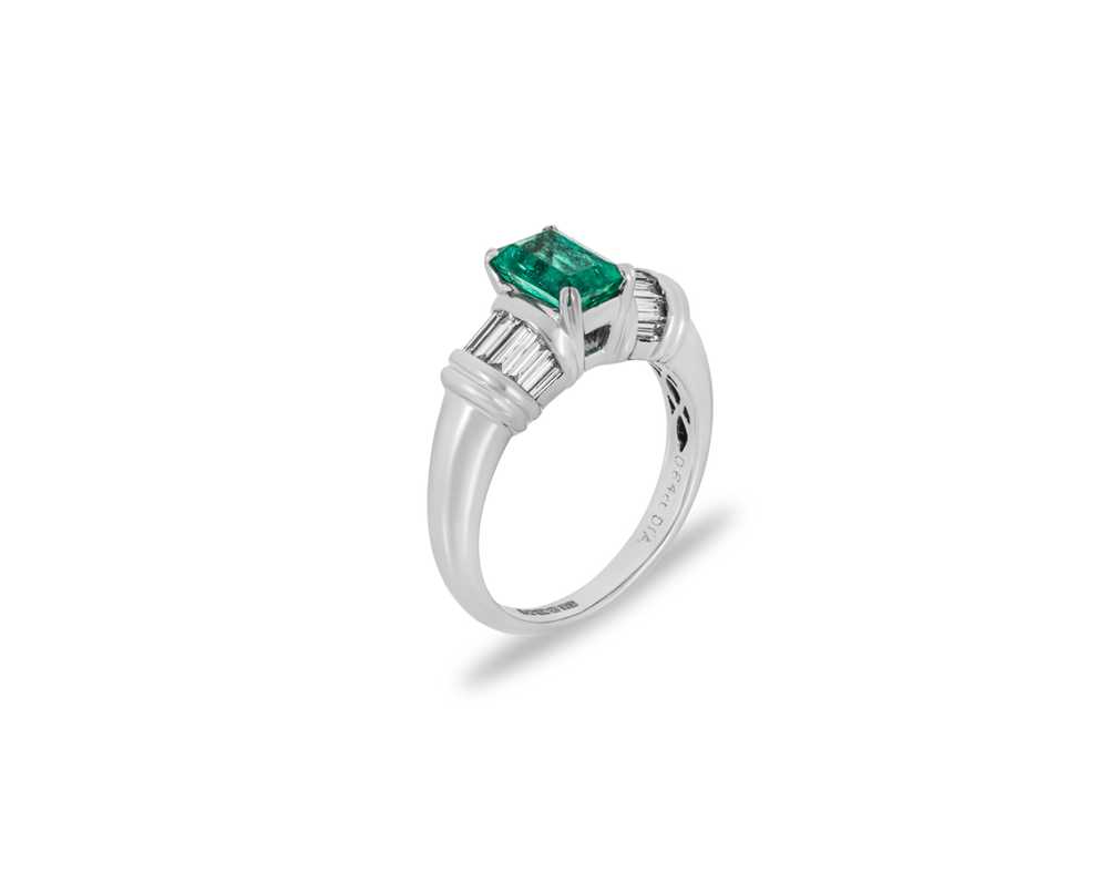 Bespoke 18kt White Gold Emerald & Diamond Ring - … - image 2