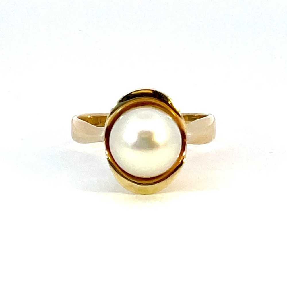 14K Yellow Gold 8mm Pearl Ring Size 4.5 - image 1