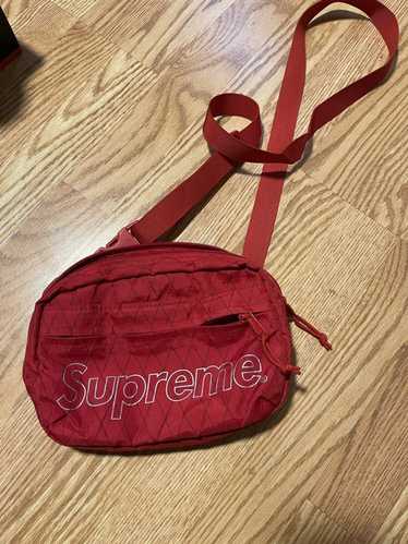 Supreme Shoulder Bag Red FW18