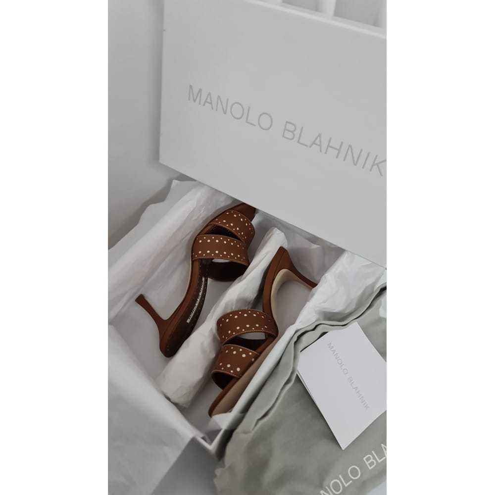 Manolo Blahnik Maysale leather sandal - image 10