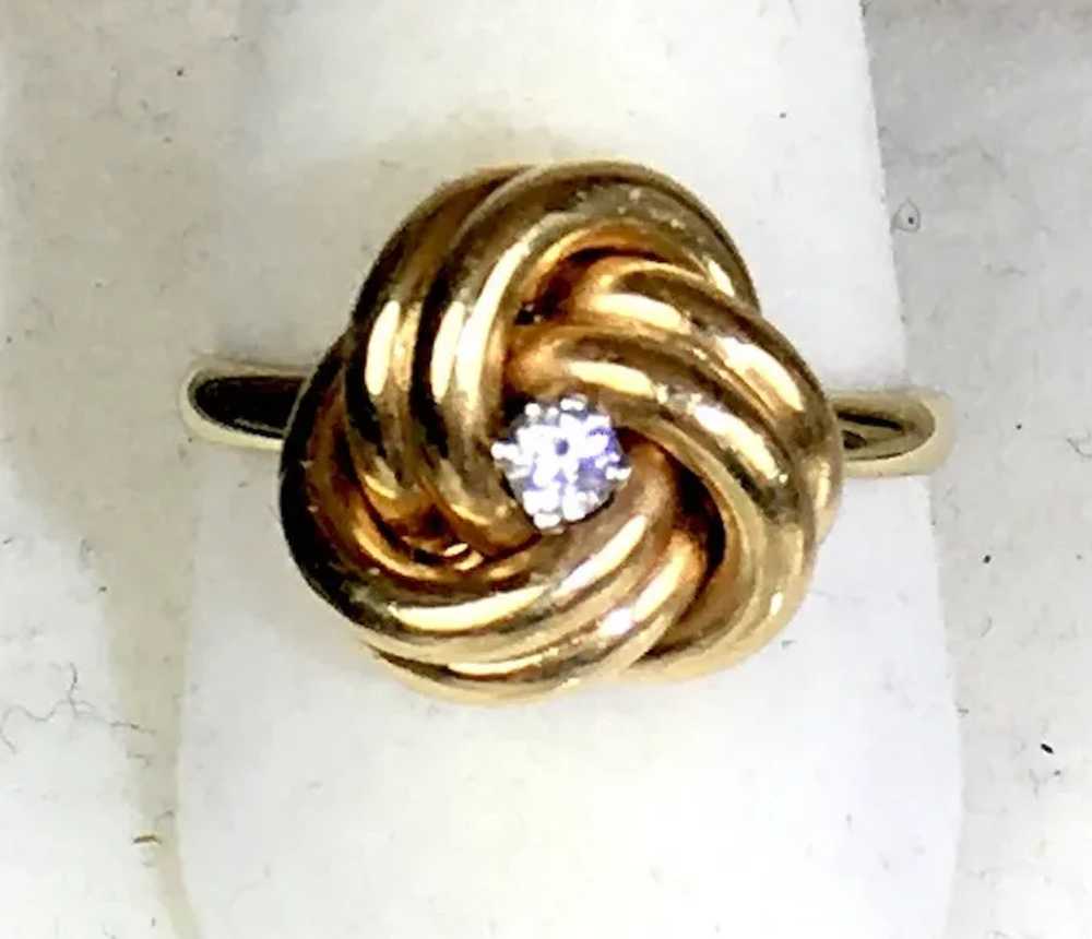 Lovely 14K Gold Dimensional Diamond Knot Ring - image 5