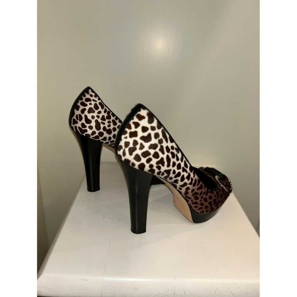 Gucci Pony-style calfskin heels - image 4
