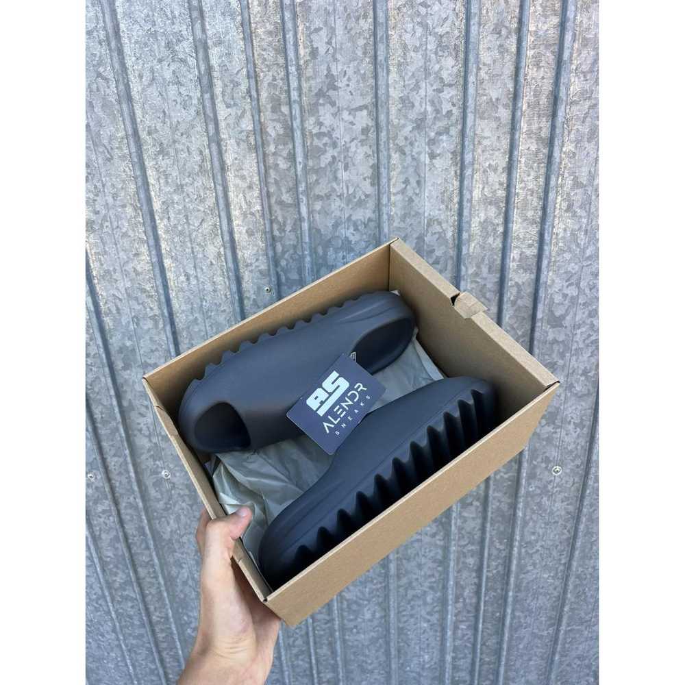 Yeezy x Adidas Slide sandals - image 7