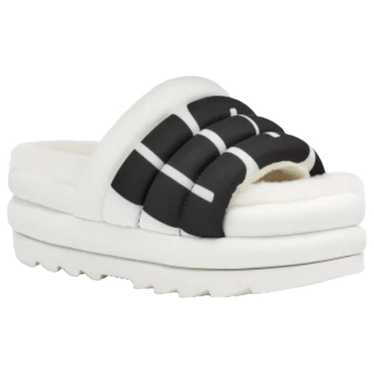 Ugg Shearling sandal