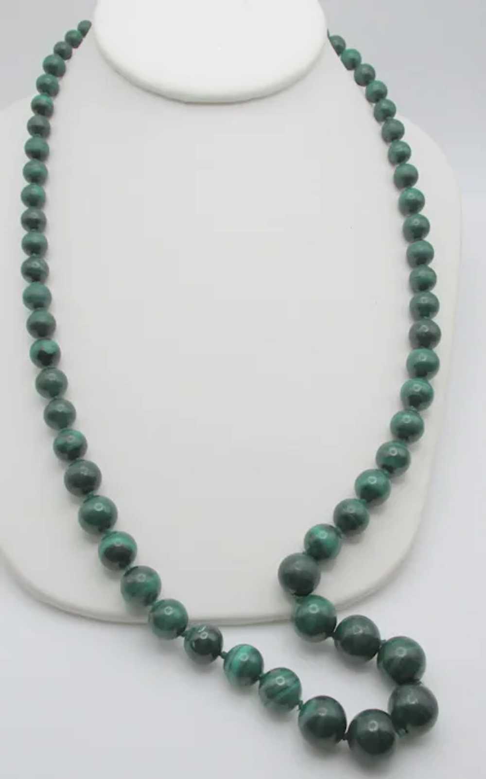 Rich Green 14k Malachite Graduated Beaded 26" Nec… - image 3