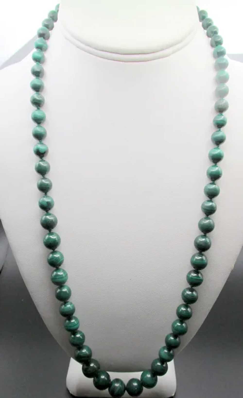 Rich Green 14k Malachite Graduated Beaded 26" Nec… - image 5