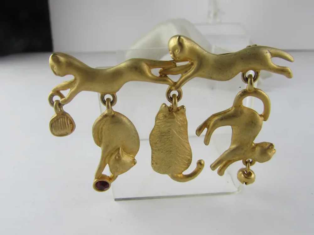 AJC Gold Tone Cats and Cats Pin - image 11