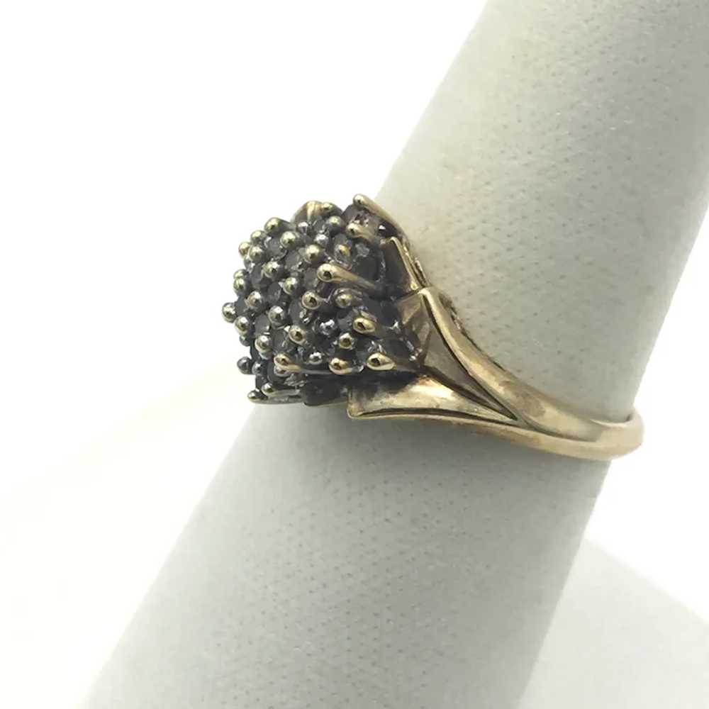 10K .21ctw Diamond Cluster Ring - image 2